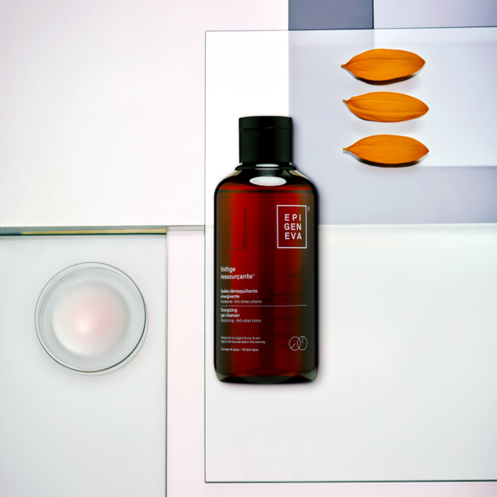 Epigeneva Voltige ressourçante Energizing Face Gel Cleanser – flat lay